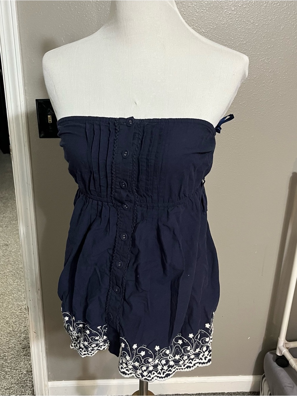 Rue21 Navy Blue Strapless Button Front Top with White Embroidered Hem